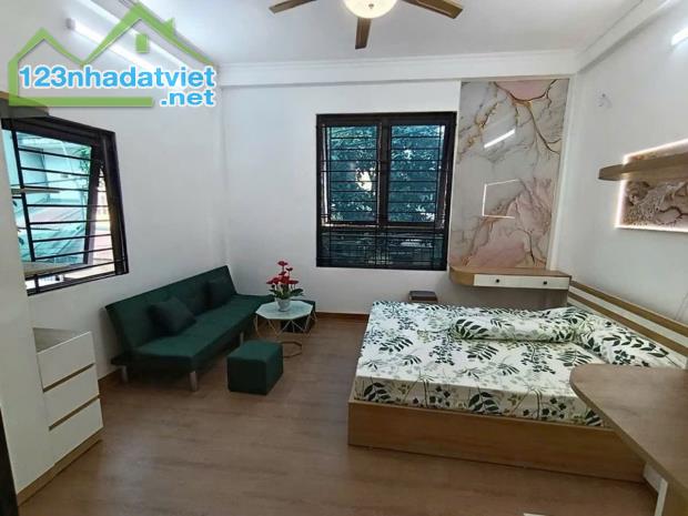 Cho thuê nhà ngõ phố Nguyễn Chính, Hoàng Mai 30m x 5 tầng, giá 8.5tr/tháng - 5