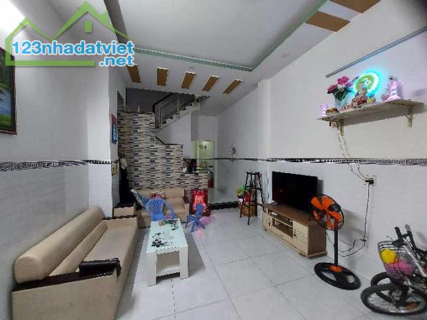 Nhà đẹp ngay khu Võ Văn Kiệt, Phú Định, xe hơi tới cửa - 1
