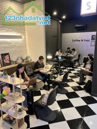 SANG NHƯỢNG QUÁN CÀ PHÊ MẶT TIỀN ĐƯỜNG BÌNH TRỊ ĐÔNG - VỊ TRÍ ĐẸP - 1