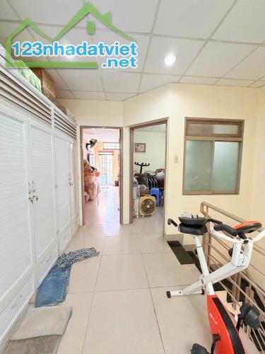 QUẬN 3 - HẺM 4M - GẦN MẶT TIỀN RẠCH BÙNG BINH -  2 TẦNG - 3PN - 52M2 - CHỈ 7.8 TỶ - 1