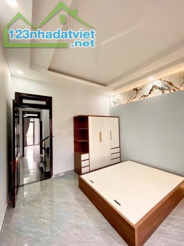 💥 NHÀ 4TẦNG ĐẸP GẦN VINCOM Q9- SẴN NỘI THẤT- ĐƯỜNG XE HƠI THÔNG - 3
