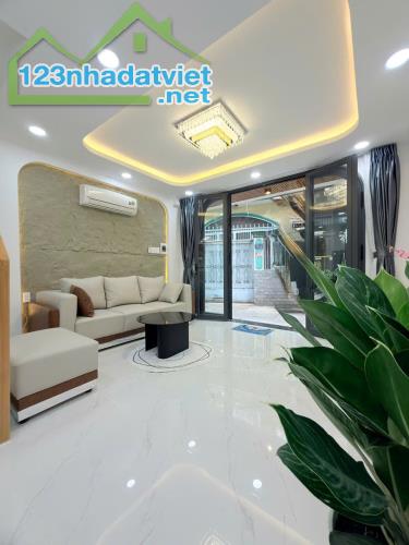 🏡 BÁN NHÀ TRƯỜNG SA QUẬN 3 – 4,2x9M – 3PN – 7,95 TỶ - 3