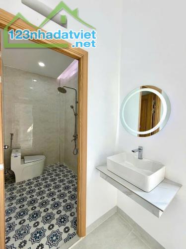 Bán nhà mới xây gần chợ Gò Đen dt 108m2 1 lửng, 3pn,3wc giá 2,65 tỷ - 4