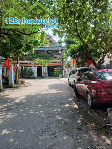 BÁN ĐẤT GIANG BIÊN – Ô TÔ 4 CHỖ VÀO TẬN ĐẤT – GẦN CẦU ĐUỐNG MỚI – 64M² – 6,3 TỶ - 2