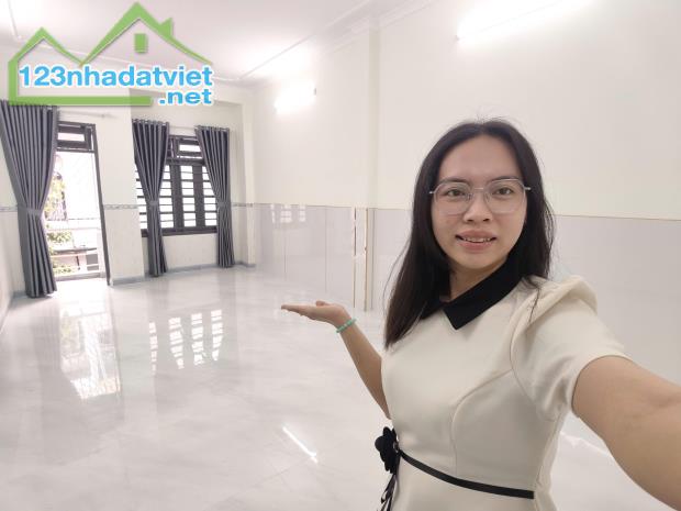 Ngay chợ Tân Hương, nhà 75m² full nội thất chỉ 6Đ lớn - 2