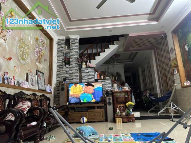 Hẻm Ô Tô thông Đường Thống Nhất, 100m2, ngang 5m, 2 tầng, 3PN, Chỉ 6 tỷ 5 - 2