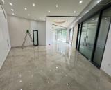 CHo thuê sàn văn phòng tầng 1 lô góc 110m2 tại Vinhomes Marina