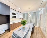 Nhà đẹp đường Cổ Linh 7 tầng thang máy gần mặt phố 13.5 tỷ