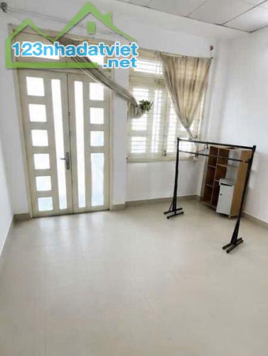 Cho Thuê Nhà Tân Bình - Giáp Quận 10 - 2PN - 11.5 Triệu