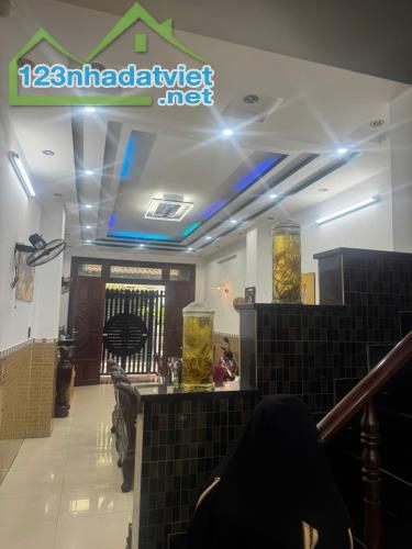 GÒ DẦU – HẺM Ô TÔ – SÁT AEON MALL TÂN PHÚ – 3 TẦNG - 80M2 - NHỈNH 10 TỶ - 2