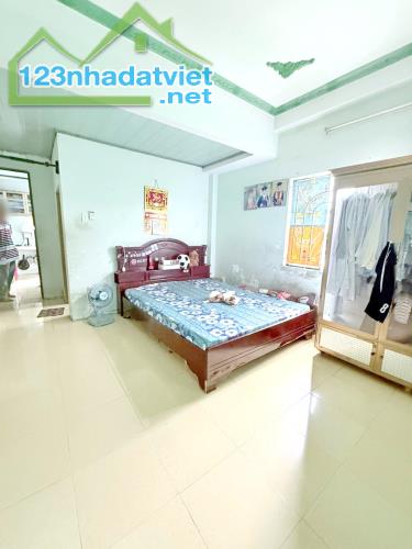 NHÀ 4 TẦNG MẶT TIỀN ĐƯỜNG HỒ THÀNH BIÊN – PHẠM HÙNG Q8 - 2