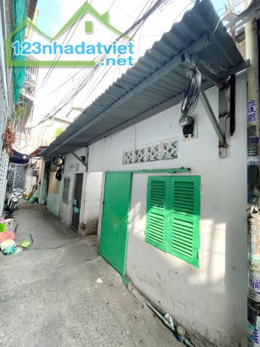 Nhà cấp 4, 3.2*13.5m hẻm Phạm Hùng P4Q8 (P.Chánh Hưng)