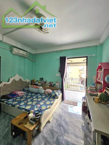 Bán Nhà Căn Góc Đường An Bình Quận 5 - Sát Mặt Tiền - 48m² x 4 Tầng - Chỉ Hơn 11 Tỷ  💥 - 2