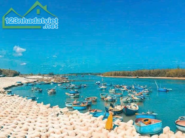 BÁN ĐẤT VƯỜN SẲN TƯỜNG RÀO GẦN 500M2  CHỈ 1Ty580 NGAY QUỐC LỘ 55, CÁCH BIỂN 5P  - Đất quá - 5