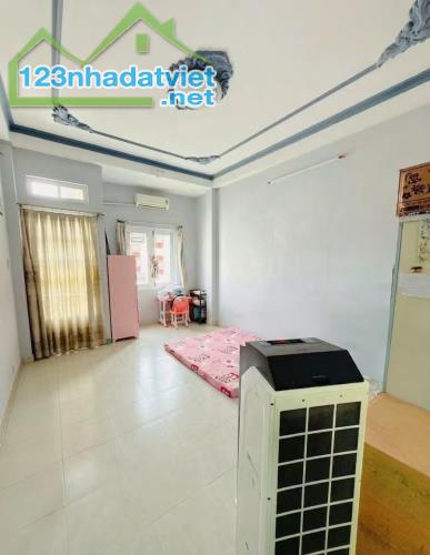 Bán nhà Dương Bá Trạc P.2 Q.8. Diện tích 61m2. Kết cấu 4 tầng 5PN 4WC. - 2