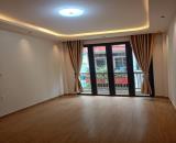 Bán Nhà HXH Nguyễn Đình Chiểu Q3 – 3.5x11m 3 Lầu Đẹp Ở Ngay – Hẻm Thông Tứ Phía Chỉ 8.2 Tỷ