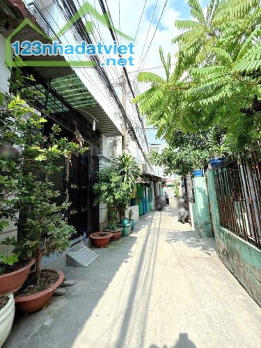 Nhà 3 lầu hẻm 198B Dương Bá Trạc -P2-Q8 - 3