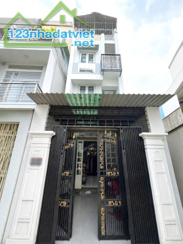 Nhà 3 lầu hẻm 198B Dương Bá Trạc -P2-Q8