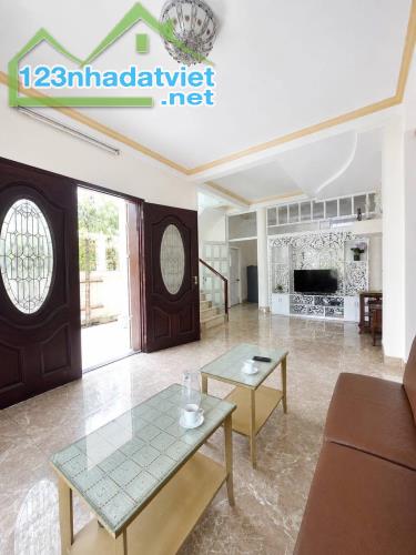 BIỆT THỰ 4 TẦNG - KDC BÁCH KHOA - CHỦ GẤP BÁN - 16 TỶ - 4