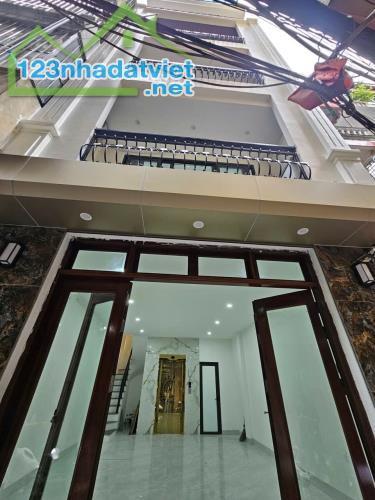 Bán nhà trương định 7 tầng thang máy long lanh sát phố hoàng mai - 3