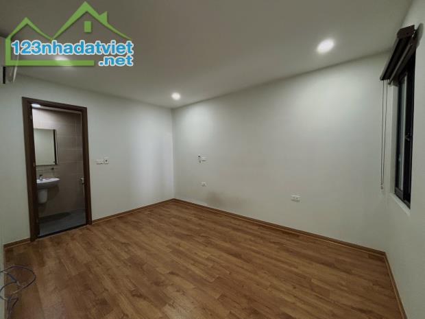 Cho thuê chung cư  X2 Đại Kim- Trần Hòa, Hoàng Mai 86m 3 PN cơ bản 10 triệu - 2
