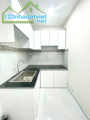 Nhà hẻm 125 Nguyễn Thị Tần P.Chánh Hưng (P1Q8) - 2