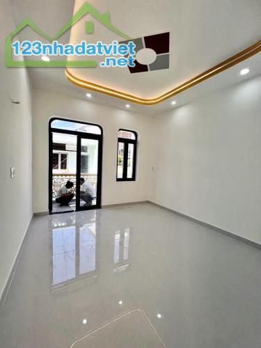 KHU TÊN LỬA TỈNH LỘ 10 - 48M2 (4 X 12) - 2 TẦNG 3PN MỚI ĐẸP - CHỈ 5.1 TỶ - 4