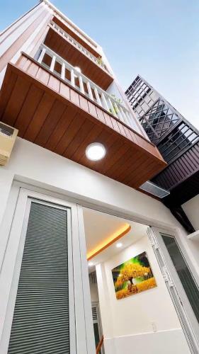 Bán nhà mới Âu Dương Lân P.3 Q.8. Cách mặt t.i.ề.n đường khoảng 100m.