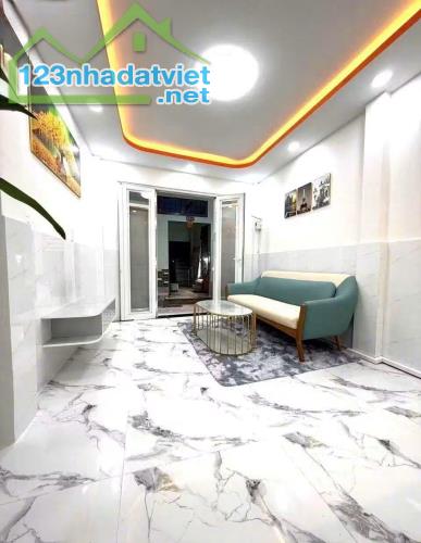 Bán nhà mới Âu Dương Lân P.3 Q.8. Cách mặt t.i.ề.n đường khoảng 100m. - 3