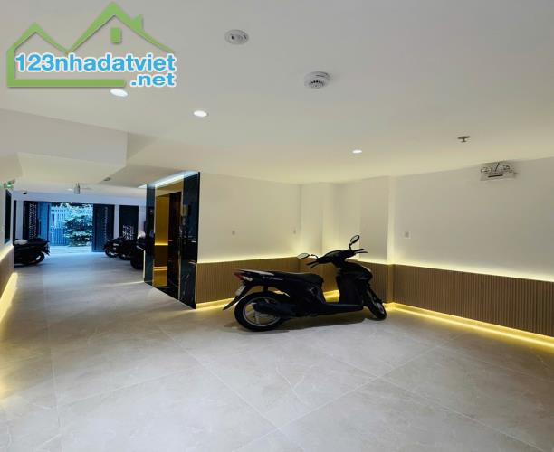 Bán CHDV Phan Huy Ích, Phường 14, Gò Vấp cũ, 68m2 5 tầng, thang máy, thu 70 tr/tháng - 1