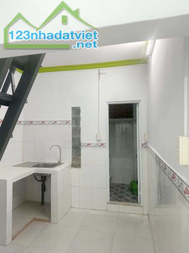 Nhà hẻm nở hậu Tùng Thiện Vương P13Q8 P.Phú Định - 1