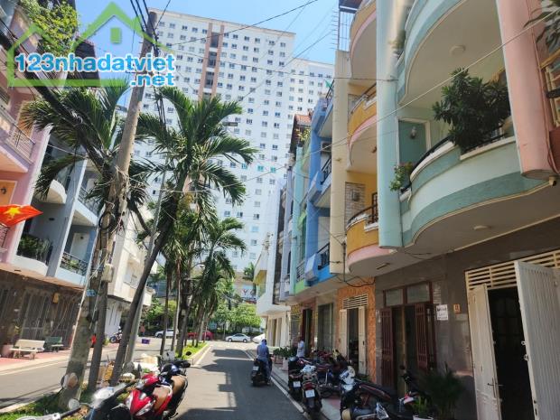 Bán nhà mặt phố - 54m² - Chánh Hưng, Quận 8, TP Hồ Chí Minh - Giá giảm còn 11.800.000.000