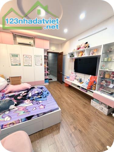 SÁT EMART PHAN VĂN TRỊ – HẺM XE HƠI – 64M² – 3 TẦNG – 4PN – 6.XTỶ - 4