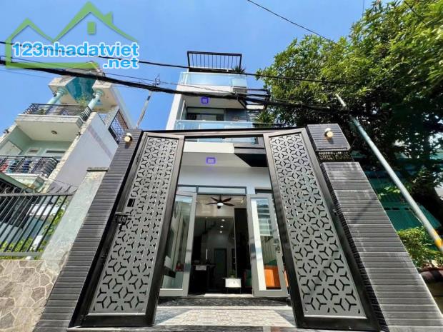 Ngộp tiền bán gấp!!! Căn nhà đường Bùi Quang Là, Gò Vấp giá 3 tỷ 550