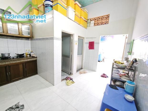 BÁN NHÀ SÁT CHỢ SIN CO AN LẠC BÌNH TÂN --102M2--GIÁ CHỈ :4.9 TỶ (TL) - 2