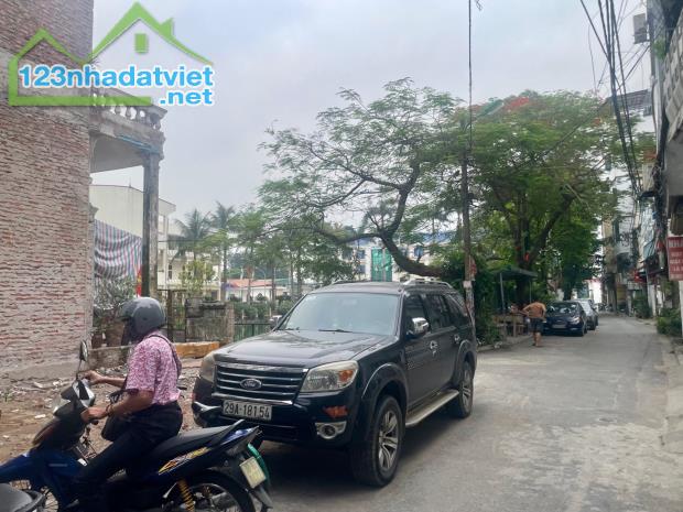 Đất Đức Giang lô góc view hồ 11 tỷ 51m ô tô vỉa hè kinh doanh - 2