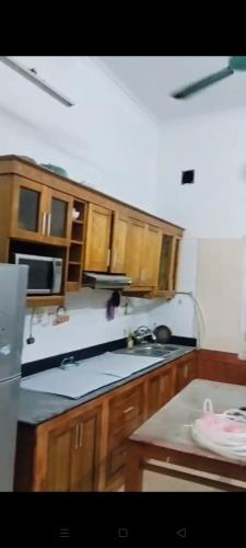 Cho thuê nhà ngõ ba gác phố Đặng Văn Ngữ, Đống Đa 60m x 3 tầng, giá 13tr/tháng - 2