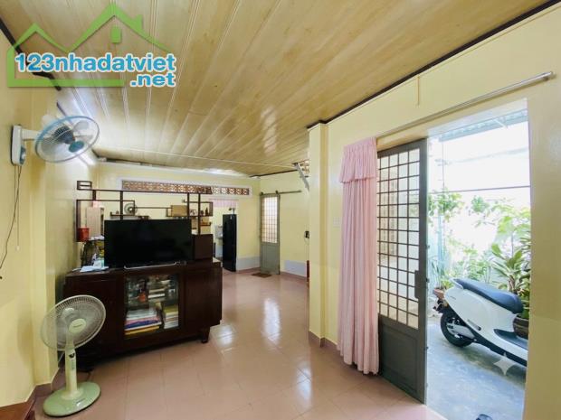 Nhà bán Phạm văn Đồng , gò vấp