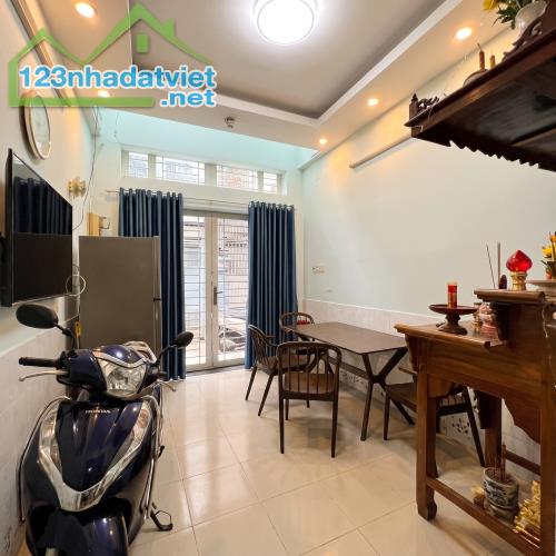 Nhà Quận 1 khu phân lô VIP 4 tầng, giá "mềm xèo" chốt lẹ kẻo trễ! - 2