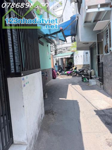 BÁN NHÀ 2 TẦNG MỚI ĐẸP – SHR – HẺM 6 CHÁNH HƯNG, P.10, QUẬN 8