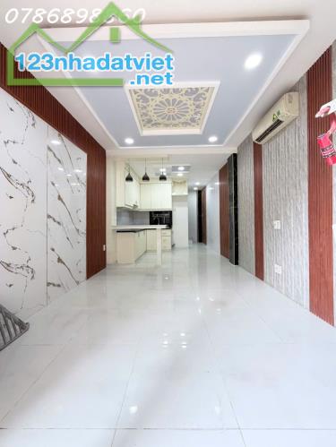 BÁN NHÀ 2 TẦNG MỚI ĐẸP – SHR – HẺM 6 CHÁNH HƯNG, P.10, QUẬN 8 - 1