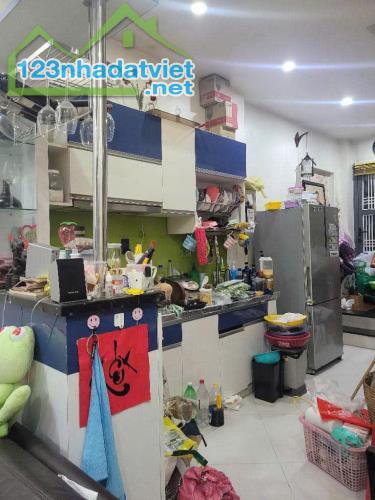 Bán  Nhà Quận 3 gần Công viên Tao Đàn – 44m², 4 tầng, giá 8.8 tỷ - 3