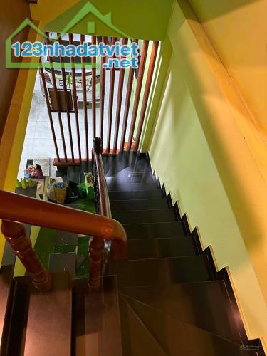 NHÀ ĐẸP 3 TẦNG - SÁT VINCOM - 80M2 - NHỈNH 7 TỶ - 2