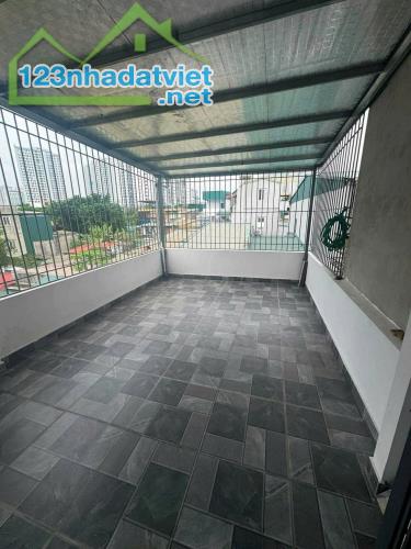 🏠 CHO THUÊ NHÀ NGUYÊN CĂN ĐỊNH CÔNG HẠ  55M² × 3 TẦNG  3PN  12,5 TRIỆU/THÁNG - 4