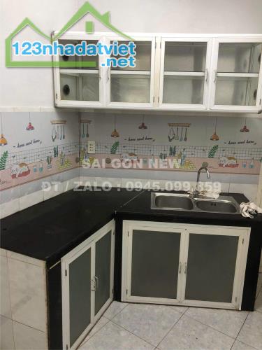 CHO THUÊ NHÀ MẶT TIỀN THỤT VĨNH KHÁNH, Q.4 GIÁ 9 TRIỆU. - 4