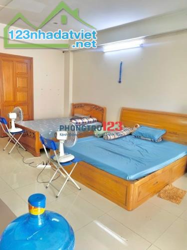 Cần 1 Nam ở ghép phòng 55m2, hiện đang có 2 nam ở, giá 2 triệu, đầy đủ tiện nghi, an