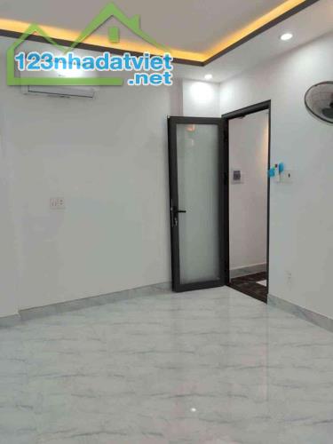 BÁN NHÀ MẶT TIỀN PHẠM HỮU CHÍ 5 TẰNG - QUẬN 5 NHỈNH 8 TỶ - 2