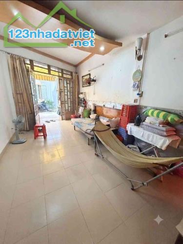 NHÀ SHR – HẺM XE HƠI ĐẾN CỬA – ÂU DƯƠNG LÂN,69 m2,3 PN, Phường.3, QUẬN 8, 5.5 Tỉ - 3