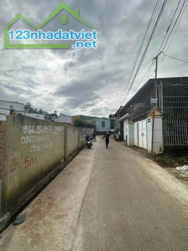 đất nở hậu trung tâm BMT hẻm 268 Nguyễn Công Trứ