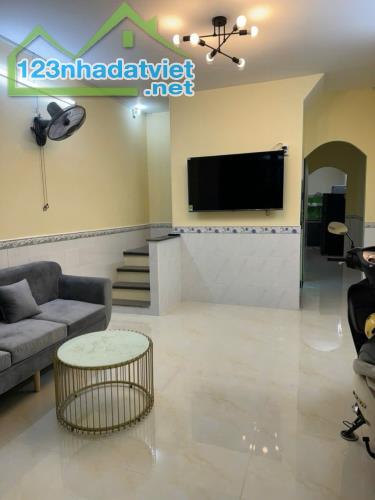 [O2824*] Bán nhà 2 mặt hẻm ô tô gần chợ An Nhơn Gò Vấp - 4.x tỷ